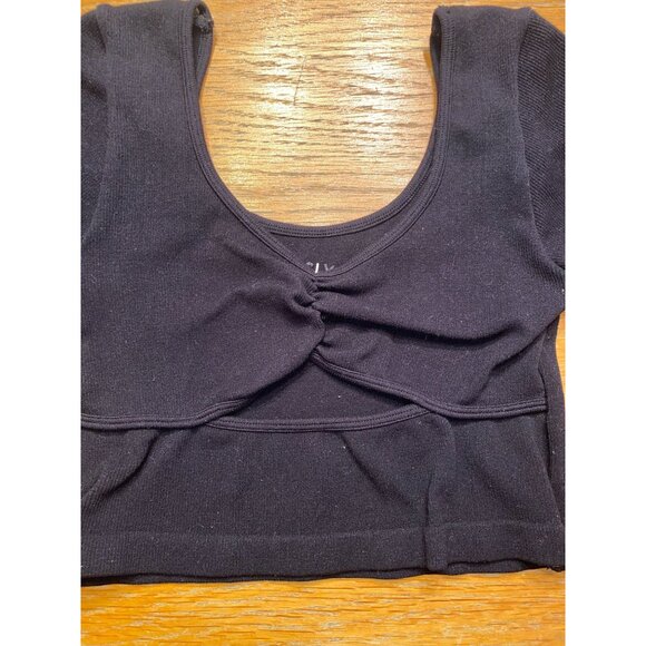 Seamless Seriously Soft Aeropostale Black Crop Top S - Picture 2 of 5